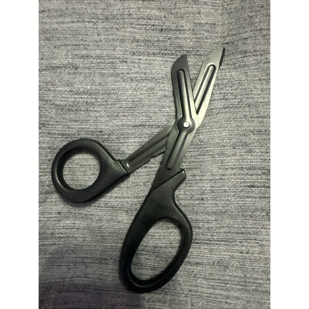 Fort Troff Safety Scissors - Picture 3 of 3